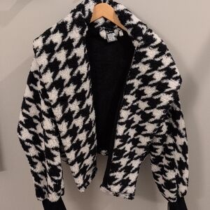 Stylish Black and White Houndstooth Women's Jacket